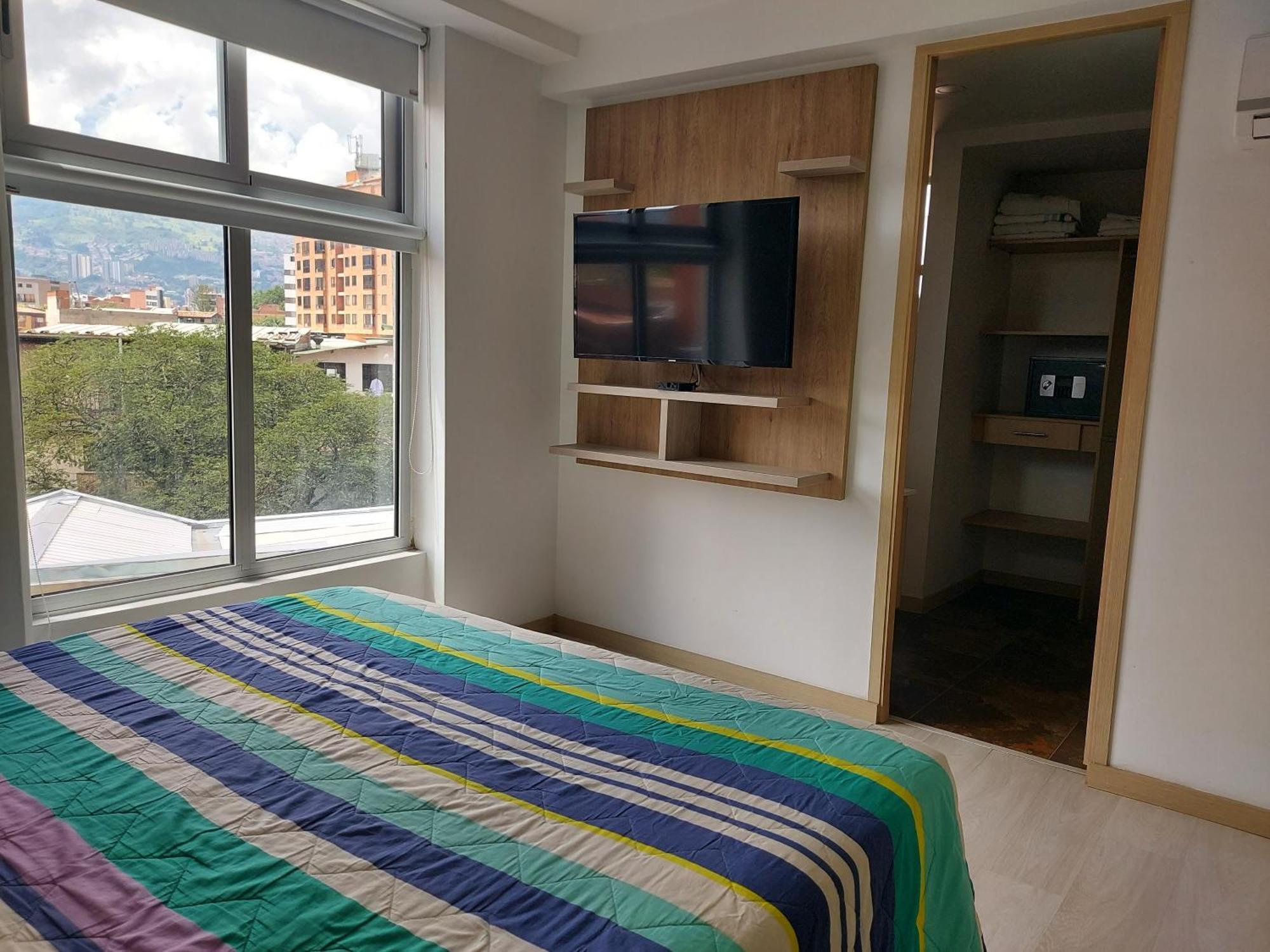 San Peter Apartments Medellín Exteriör bild